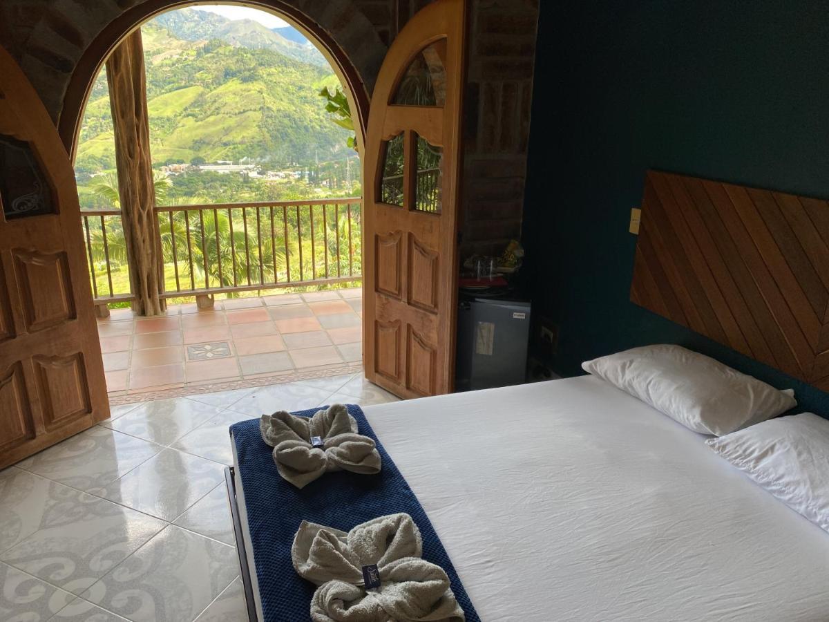 Finca Hotel Tierra Verde Girardota Esterno foto