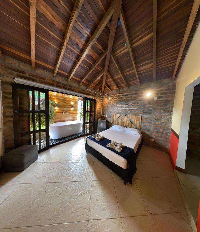 Finca Hotel Tierra Verde Girardota Esterno foto