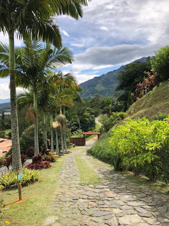 Finca Hotel Tierra Verde Girardota Esterno foto