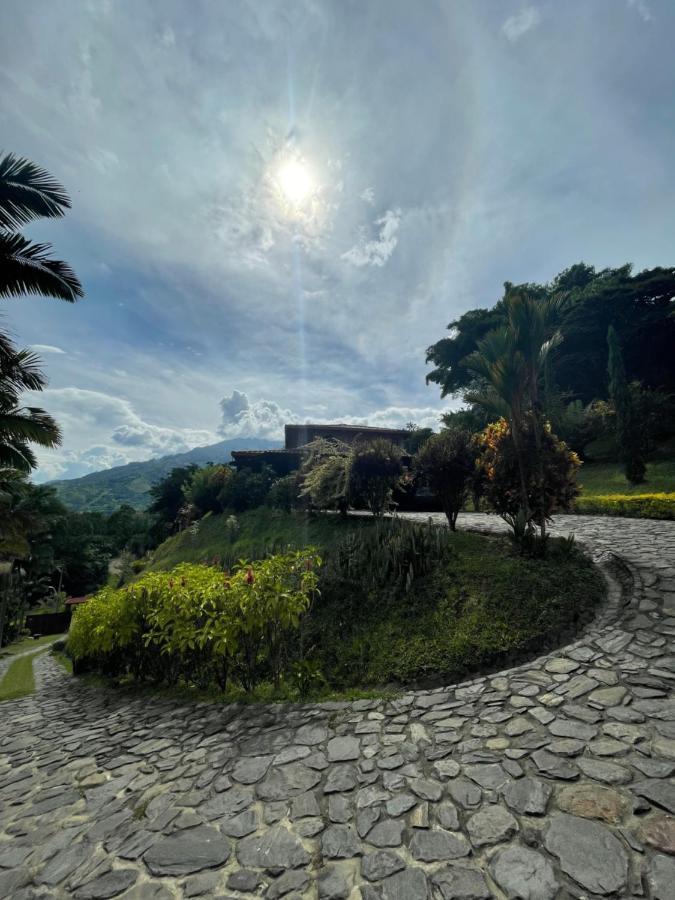 Finca Hotel Tierra Verde Girardota Esterno foto