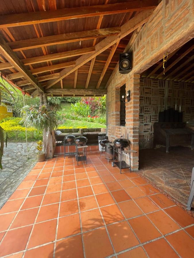 Finca Hotel Tierra Verde Girardota Esterno foto