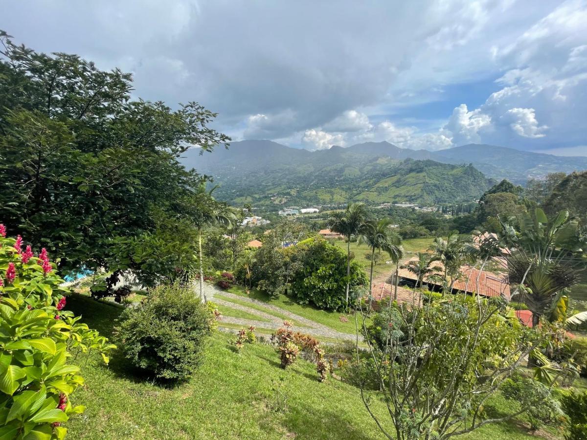 Finca Hotel Tierra Verde Girardota Esterno foto
