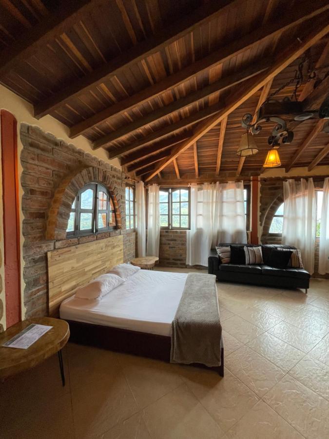 Finca Hotel Tierra Verde Girardota Esterno foto